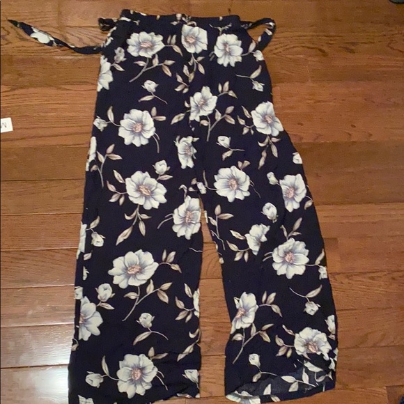 pants - Picture 2 of 3